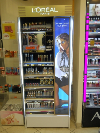 loreal stand